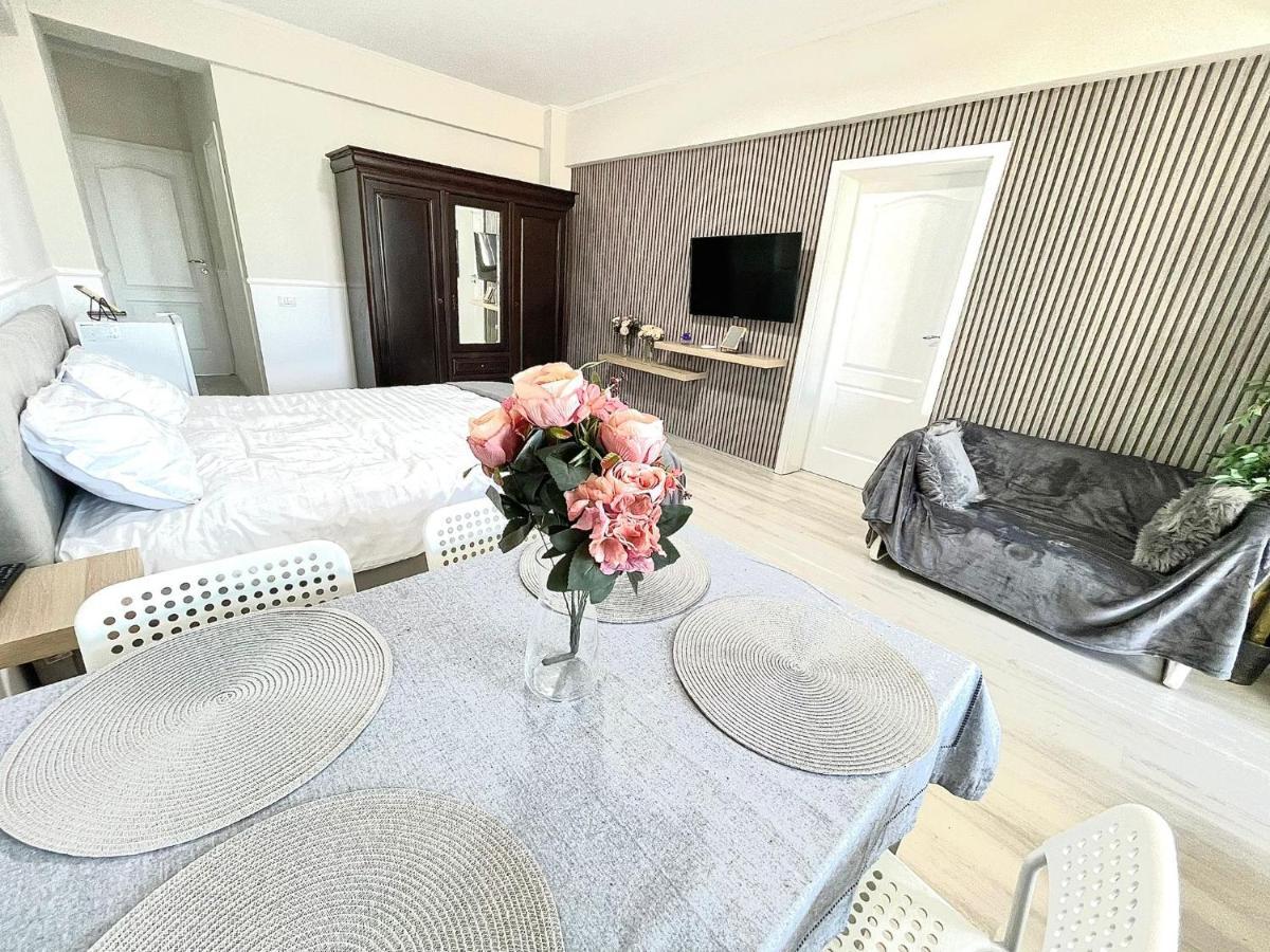 Baneasa Luxury Apartaments Bucureşti Ngoại thất bức ảnh